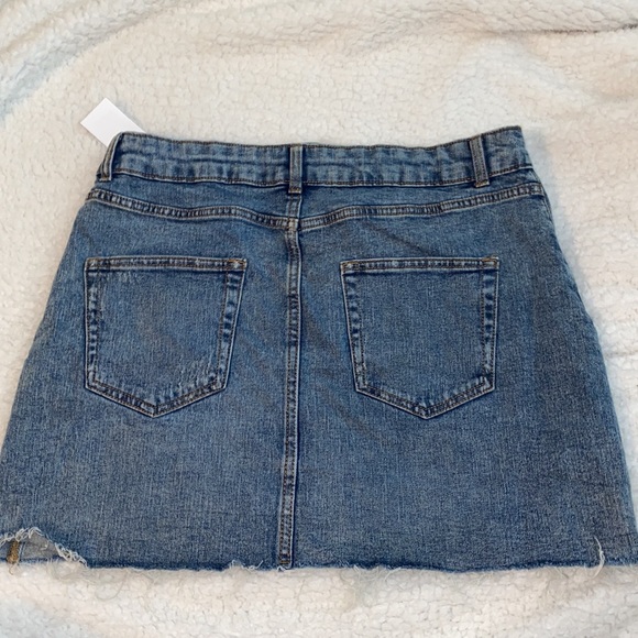 NWT women’s denim jean skirt - Picture 2 of 3